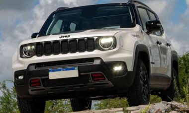 Jeep Renegade terá nova geração até 2027 com motor elétrico, mais espaço e estilo retrô
