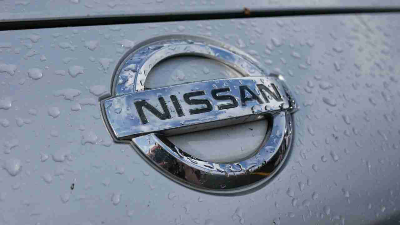 Nissan kan sælge hovedkvarter til 700 millioner dollars midt i økonomiske vanskeligheder