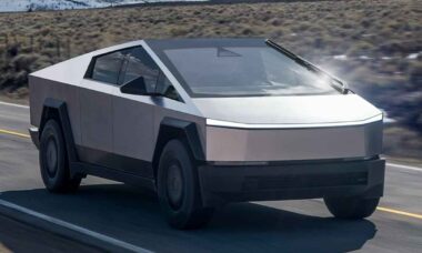 Tesla cancela bateria extra do Cybertruck de US$ 16 mil e frustra expectativa por maior autonomia
