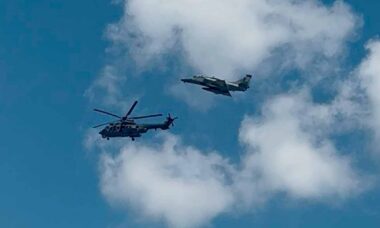 Aviação Naval do Brasil valida interceptação de helicópteros com caças AF-1 Skyhawk. Foto: marinha.mil.br