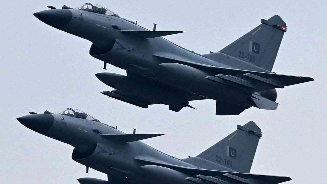 Paquistão busca caças e mísseis da China após considerar vitória aérea sobre a Índia em maio
