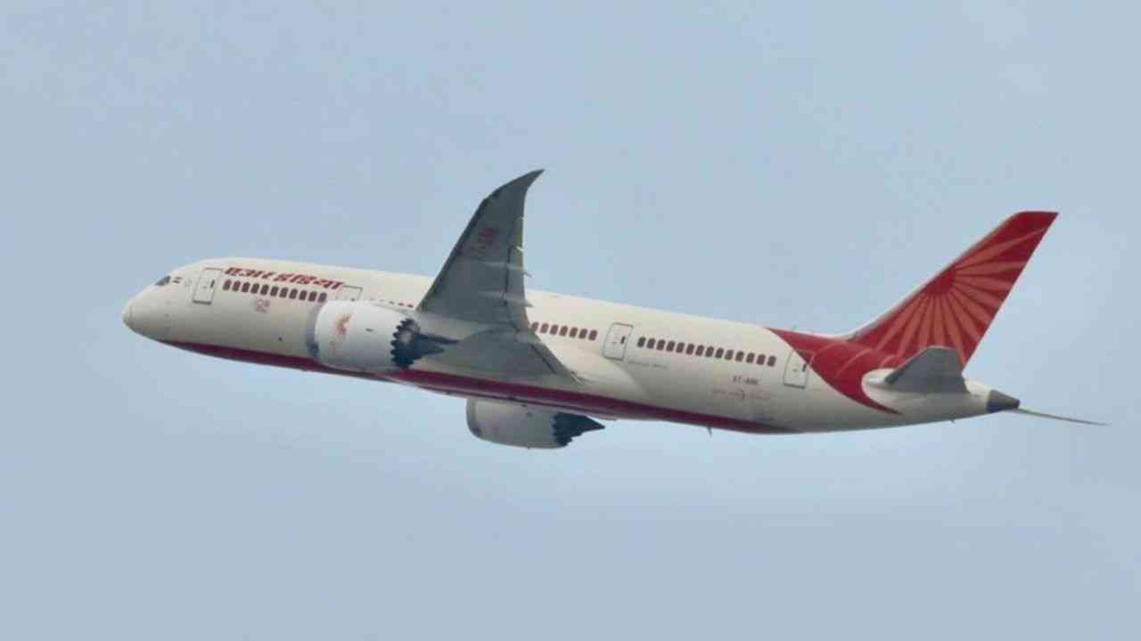 Conheça o Boeing 787-8 Dreamliner que caiu na Índia com 242 pessoas a bordo