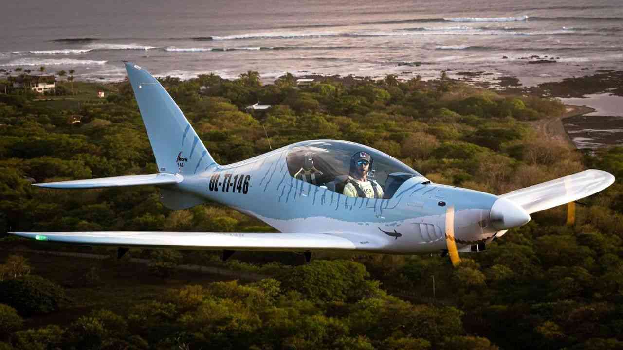Ucrânia incorpora aeronave leve com tecnologia para detectar e neutralizar drones russos
