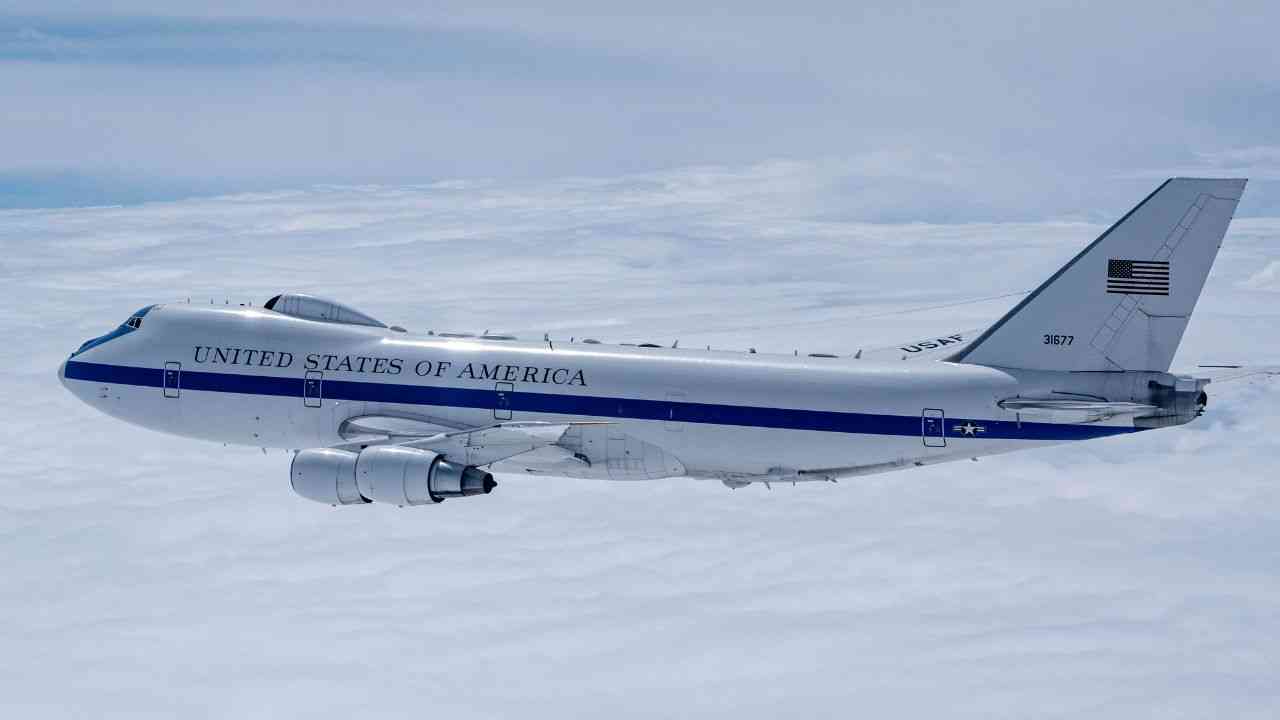 "Avião do Juízo Final" faz voo incomum nos EUA em meio a tensões entre Irã e Israel
