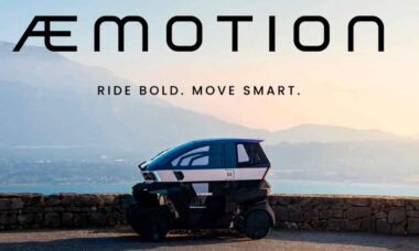 Microcarro elétrico francês combina agilidade de moto com segurança de carro (Instagram @aemotion.official)