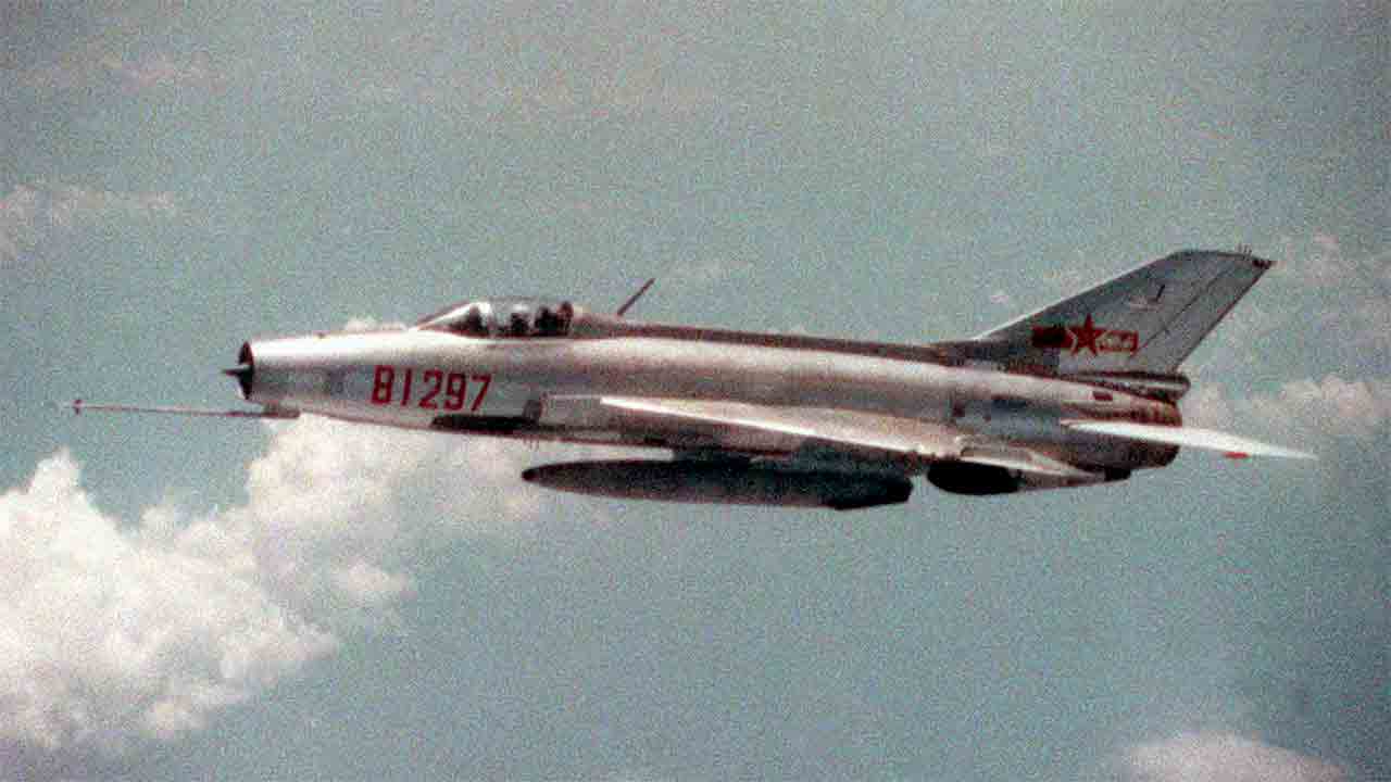 Chengdu J-7. Foto: Wikimedia