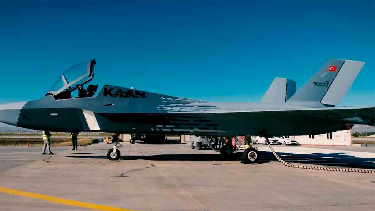 第5世代マルチロール戦闘機KAAN . X @RTErdogan