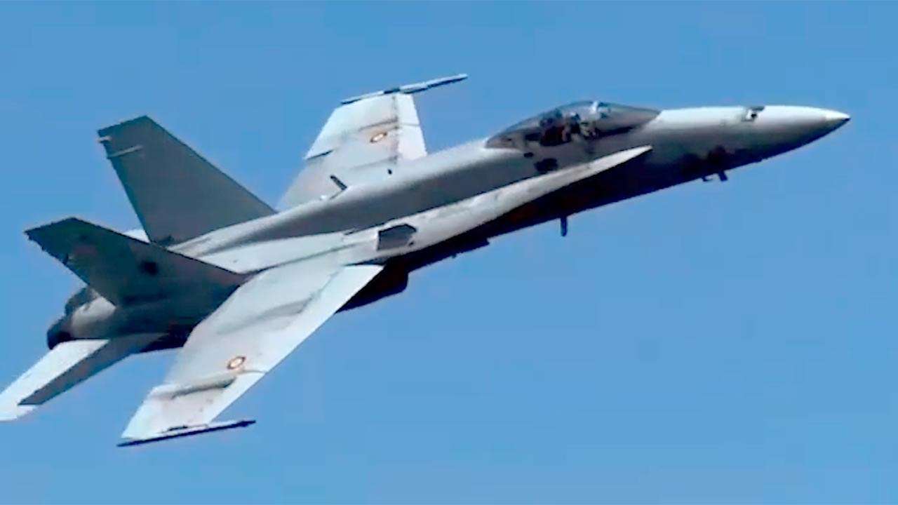 F/A-18 Hornet. @EjercitoAire