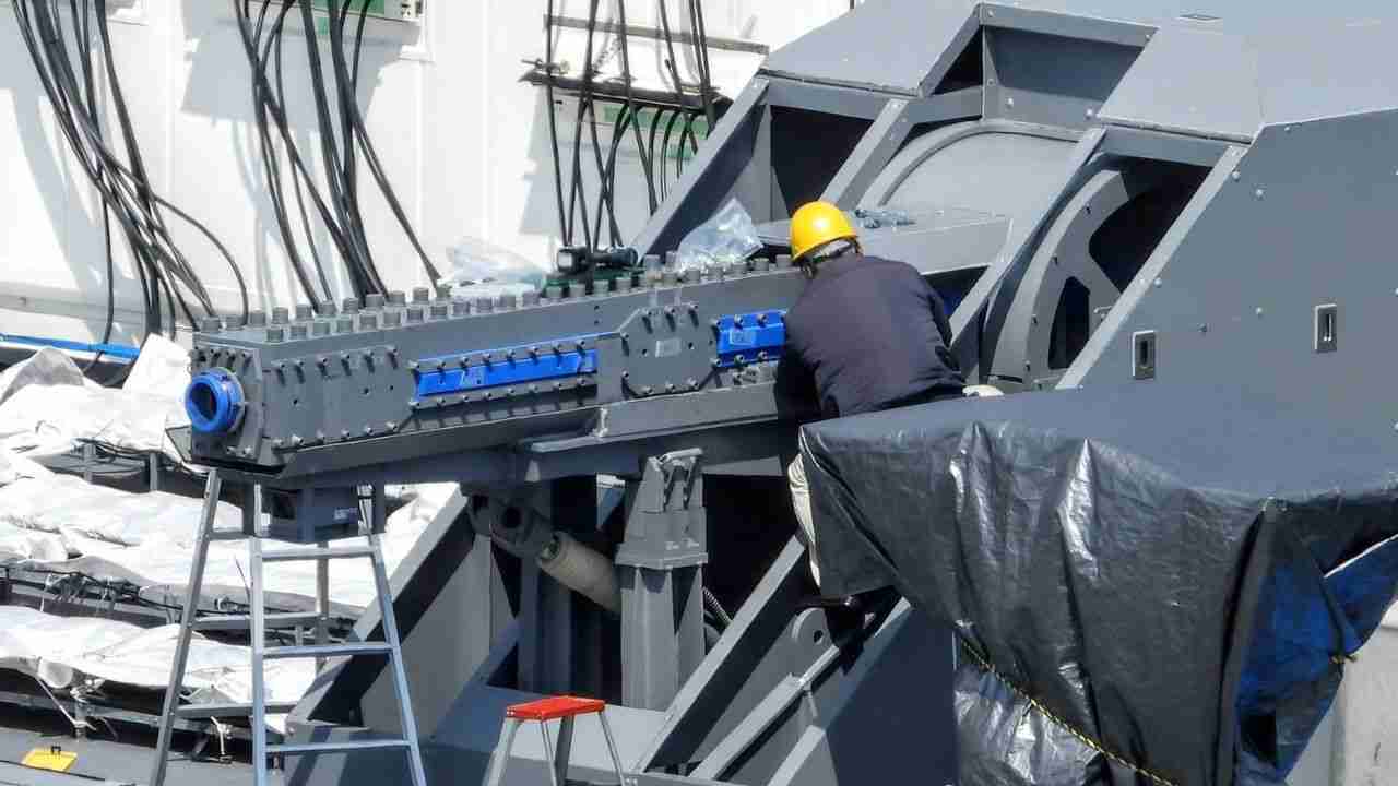 日本海軍が公海上で未来兵器の実戦テストに成功
