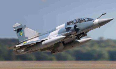 Ucrânia perde seu primeiro Mirage 2000 após falha em voo e piloto é resgatado com vida