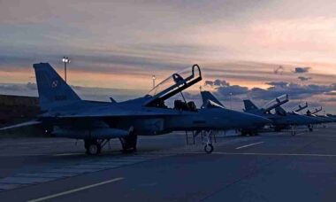 Polônia inicia treinamento próprio de pilotos para caças FA-50