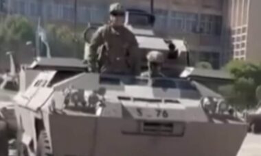 Turquia fornece veículos blindados Otokar Cobra e Cadillac Gage Commando para militares sírios