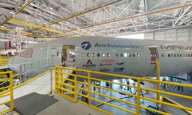 Boeing 777-300ER. X @777Mammoth
