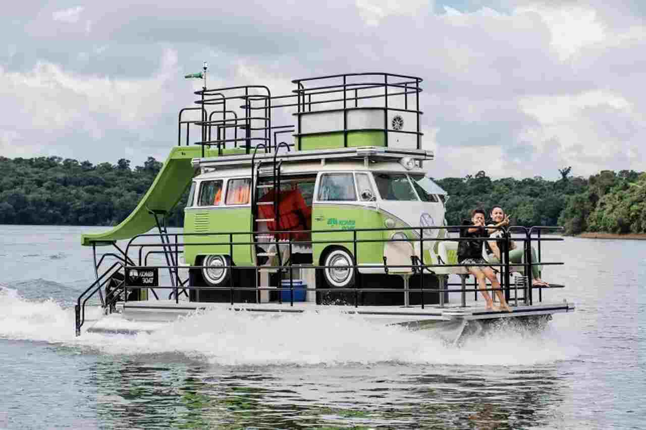 Brasilianische Unternehmen verwandeln luxuriösen Kombi in Boot mit Rutsche – siehe Fotos