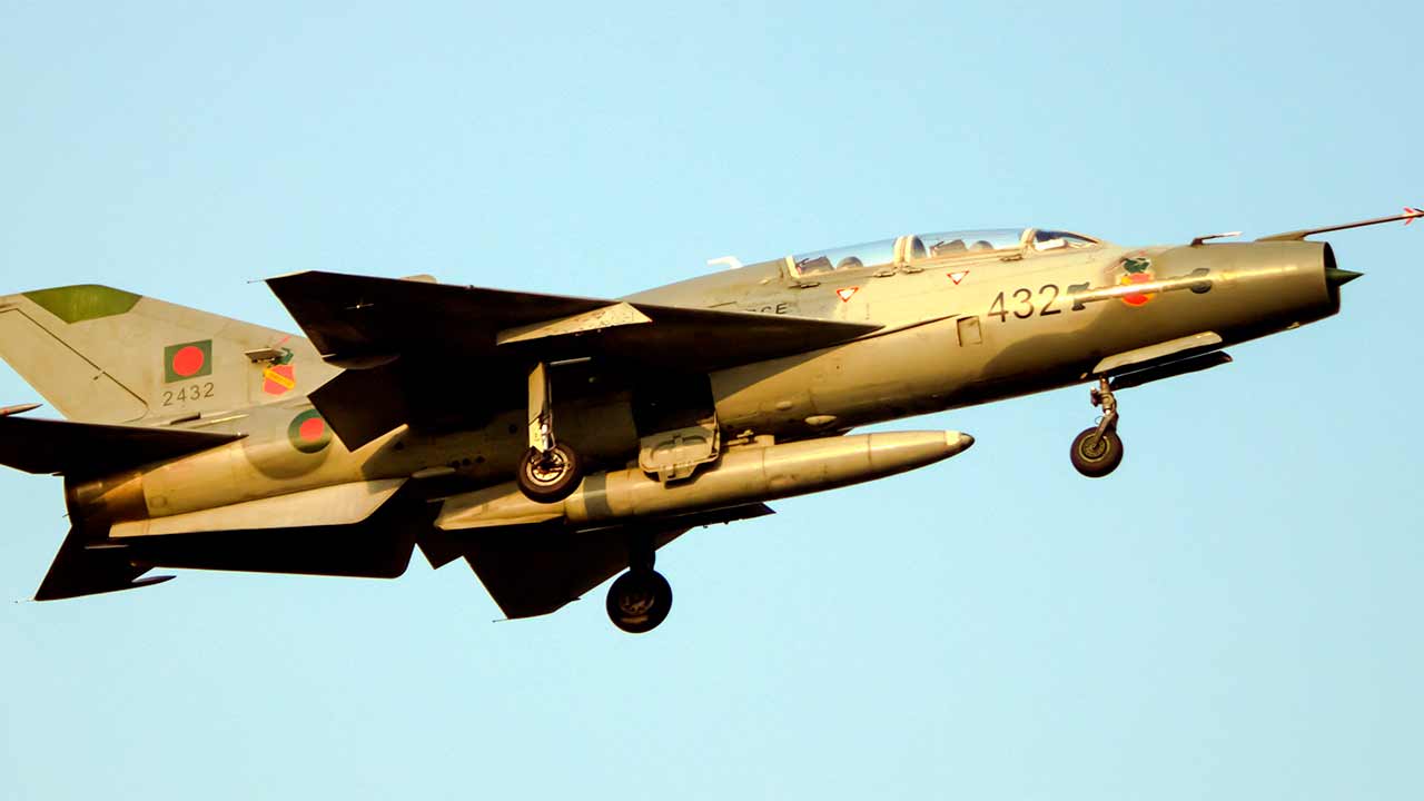 バングラデシュ空軍のChengdu F-7BGI、参考写真：Wikimedia