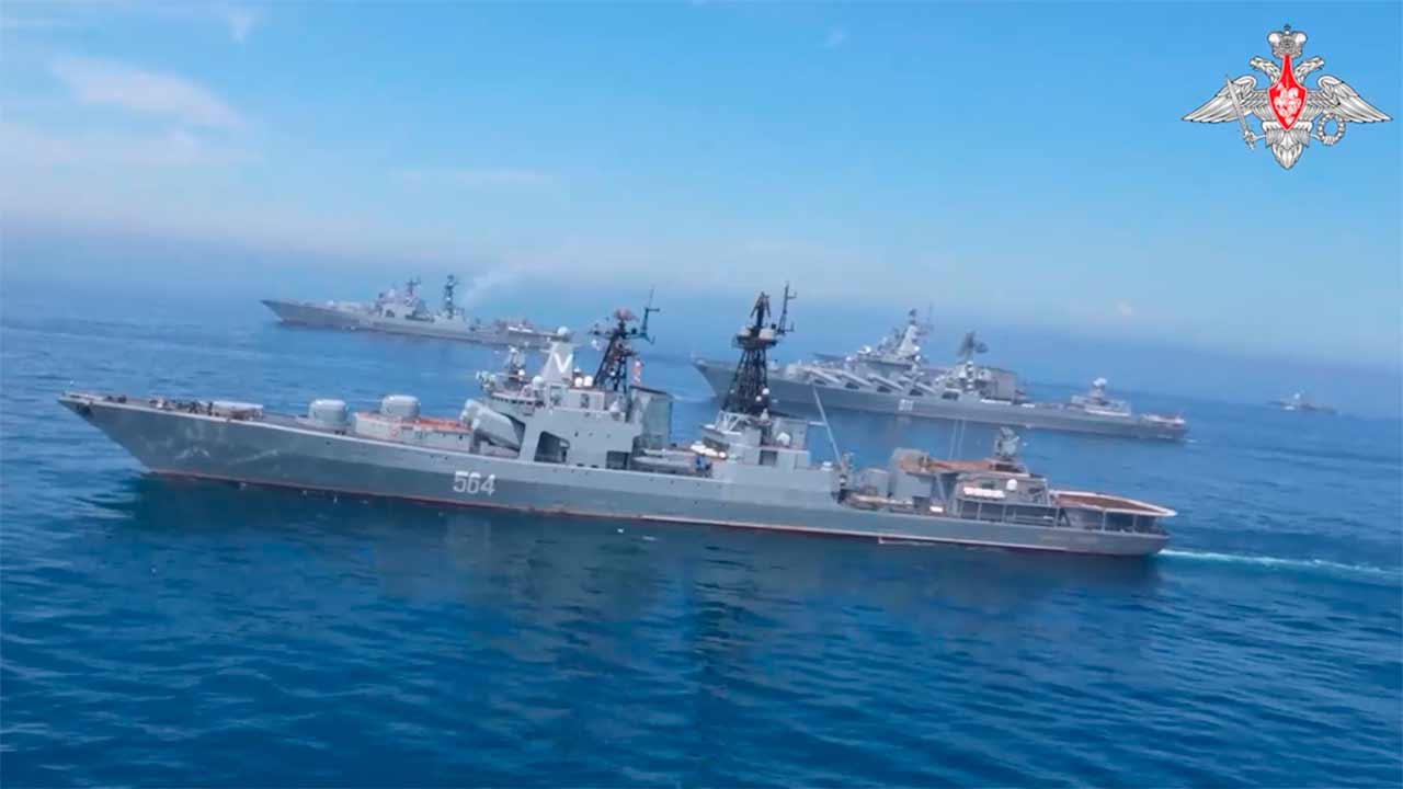 Exercício "Tempestade de Julho" mobiliza forças navais russas em quatro regiões marítimas (Fonte: Ministério da Defesa da Rússia)