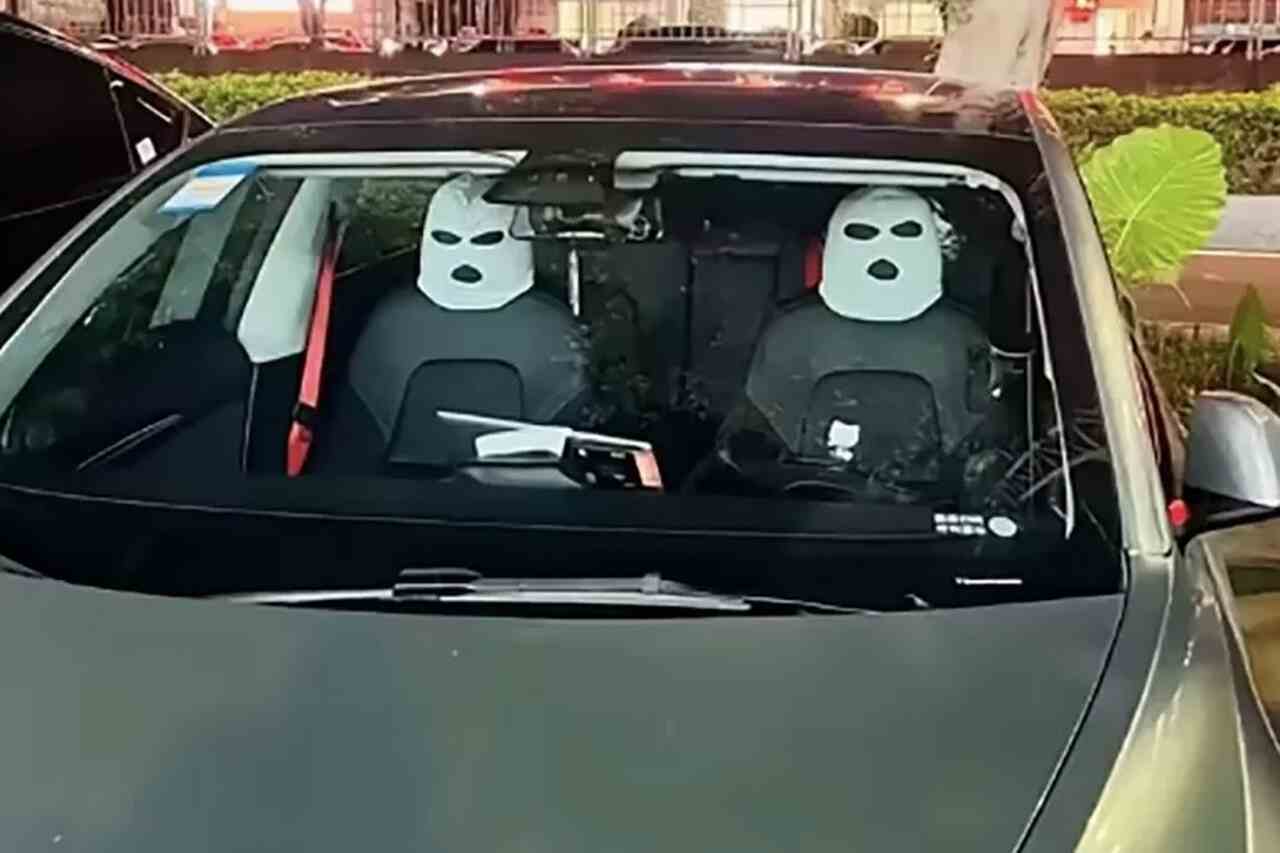 Motoristas adotam truque inusitado para evitar roubos de carro no Brasil
