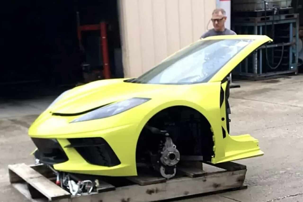 Begrijp waarom GM gloednieuwe Corvettes doormidden zaagt in de VS