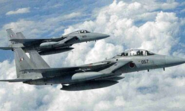 Japão envia caças F-15 ao Reino Unido em marco da cooperação militar
