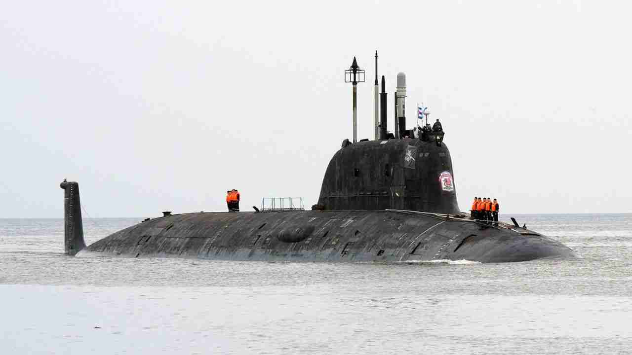 OTAN intensifica caça a submarino russo no Mar da Noruega com porta-aviões dos EUA