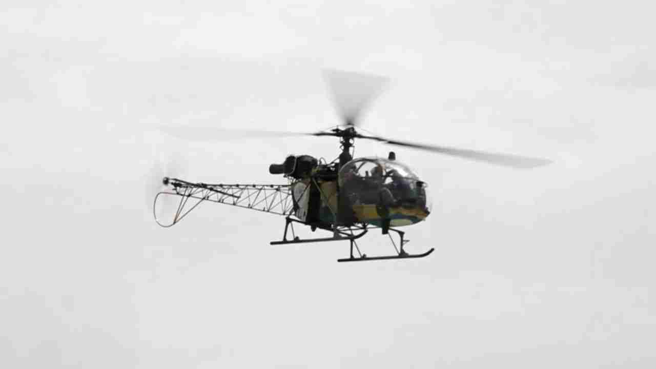 A tálibok visszaállítják az indiai Cheetal helikoptereket az afgán kormány bukása után