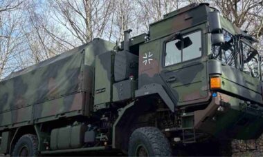 Alemanha encomenda 1.388 caminhões militares da Rheinmetall em acordo de US$ 892 milhões