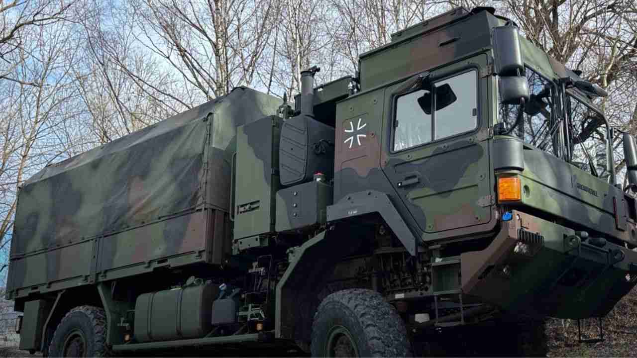 Alemanha encomenda 1.388 caminhões militares da Rheinmetall em acordo de US$ 892 milhões
