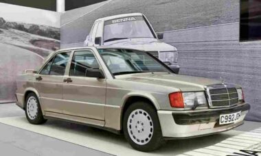 Mercedes-Benz 190 E Cosworth de Ayrton Senna irá para leilão na Inglaterra