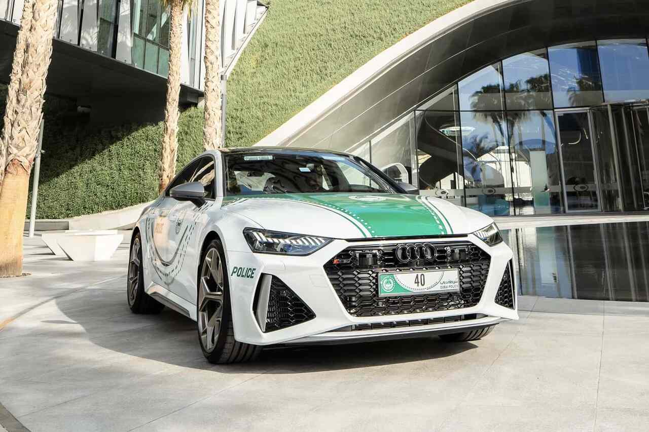 Dubai-politiet presenterer 630 hk Audi RS7 Performance som nytt patruljekjøretøy