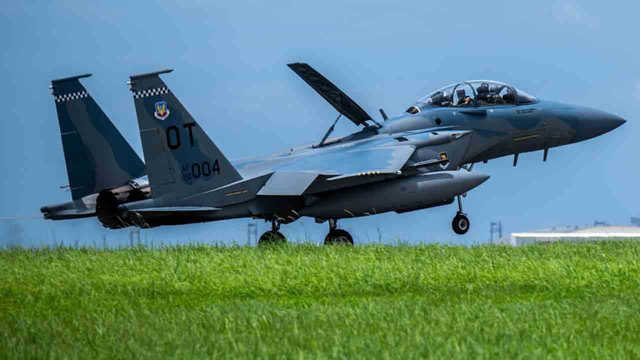 ボーイング、米空軍のF-15EX戦闘機における燃料漏れを調査中 - Carro e