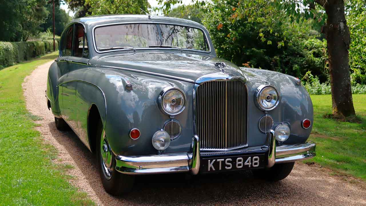 Jaguar Mk IX Saloon. Foto: H&H Classics