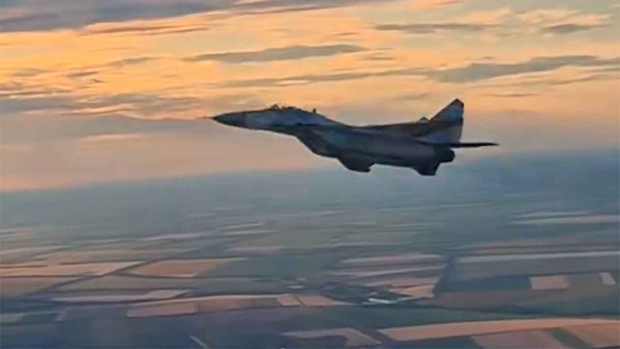 Video: Ukrainischer MiG-29-Pilot führt akrobatische Flugfigur nach Kampfeinsatz aus. Instagram air_fighter_