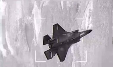 Vídeo mostra Rafale “abatendo” F-35 em exercícios na Finlândia. X @Armee_de_lair