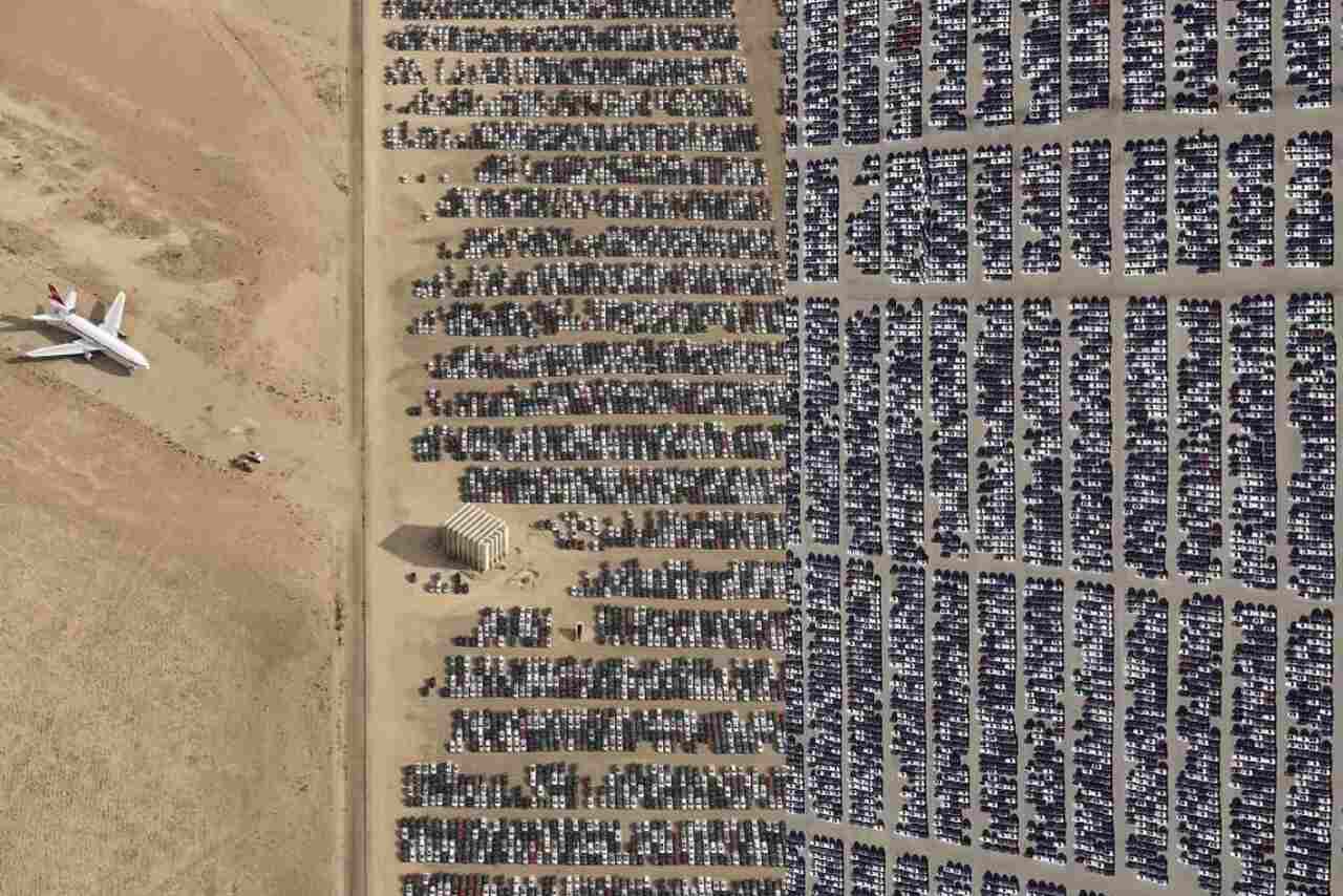 Entenda por que milhares de Audis estão em parados em deserto após escândalo de US$ 34 bilhões