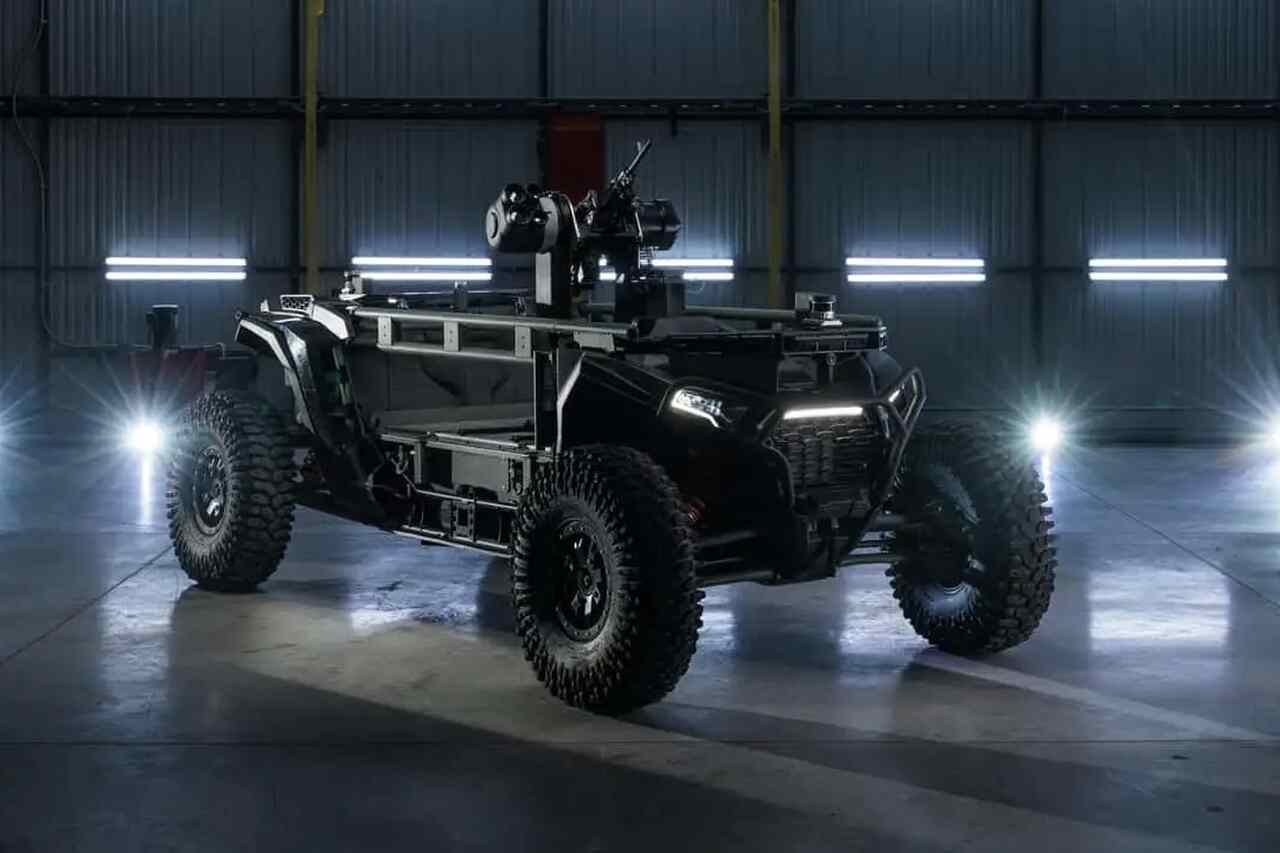 Polaris RZR blir autonomt bakkedrone med maskingevær og AI-system