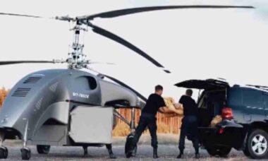Helicóptero não tripulado SKY-TRUCK é testado na Bielorrússia com motores proibidos dos EUA