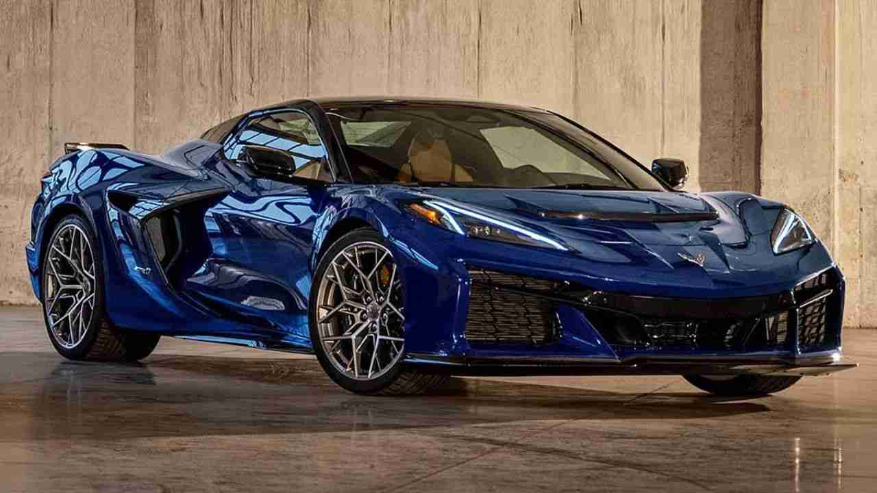 Chevrolet Corvette tem recall e vendas suspensas nos EUA por risco de incêndio ao abastecer