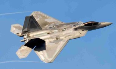 EUA avaliam modernizar F-22 Raptor Block 20 para reforçar frota até 2040
