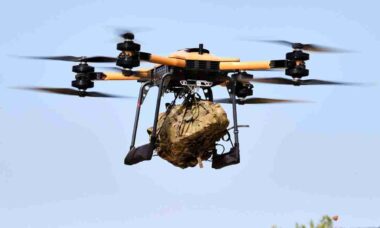 Drone Malloy T-150 é aprovado para reforçar operações logísticas da Marinha Real