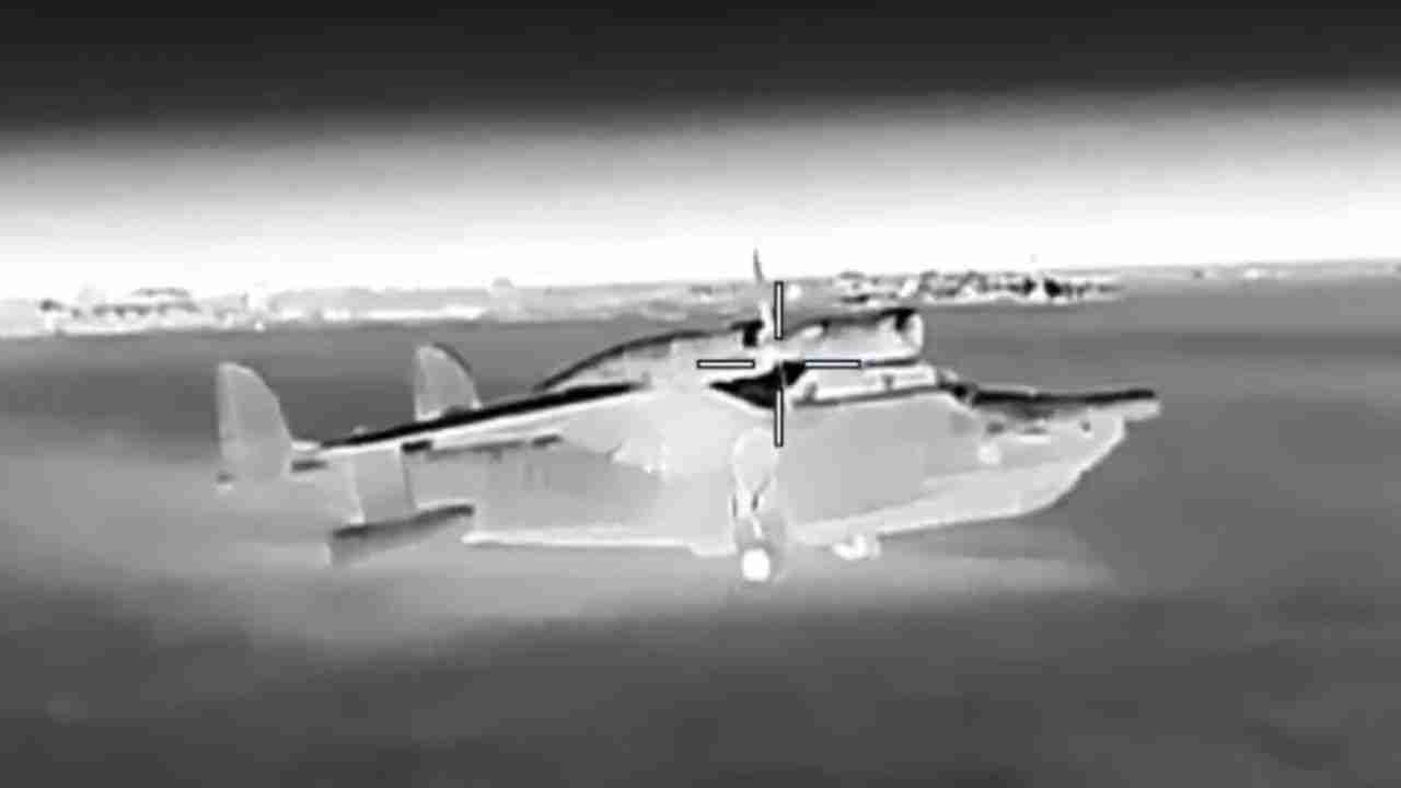 Ukraine zerstört seltene russische Be-12-Flugzeuge bei historischem Drohnenangriff auf der Krim