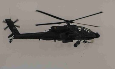 Apache ganha destaque no combate a drones em meio a operações de Israel e Ucrânia