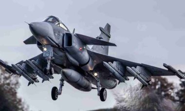 Suécia pode fornecer caças Gripen à Ucrânia após fim da guerra com a Rússia