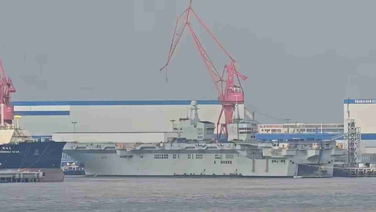 Sichuan: Chinesisches amphibisches Angriffsschiff bereit für Erprobungsfahrten auf hoher See