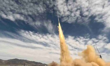 Raytheon testa versão terrestre do StormBreaker em apenas 50 dias com sucesso