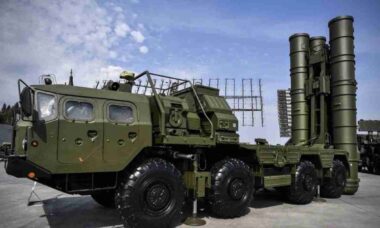Rússia tenta recomprar sistemas S-400 vendidos à Turquia em meio à escassez
