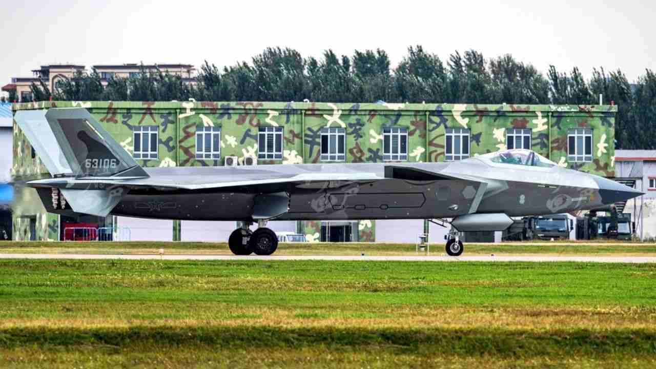 La Chine atteint 300 chasseurs J-20 et consolide son avantage dans la flotte furtive de cinquième génération