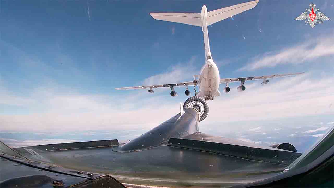 NORAD mobiliza caças F-16 para escoltar aviões russos perto do Alasca. Telegram @mod_russia