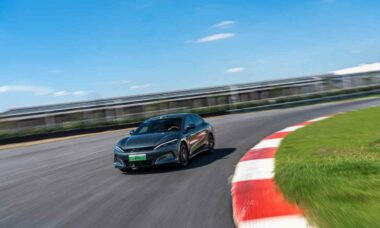 BYD inaugura pista de corrida all-terrain para veículos de nova energia na China