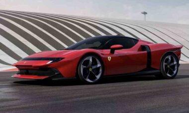 Ferrari apresenta 849 Testarossa, supercarro híbrido com 1036 cavalos