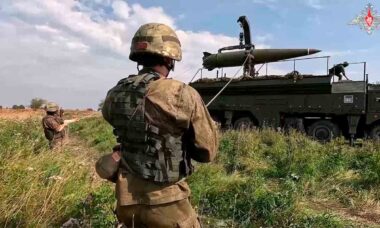 Rússia divulga vídeo de baterias Iskander-M em Kaliningrado. Telegram @mod_russia